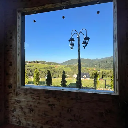 Dom wakacyjny Domki- 4 Z Jacuzzi I Sauną *