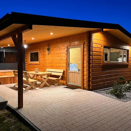 Domki- 4 Z Jacuzzi I Sauna Holiday home Limanowa