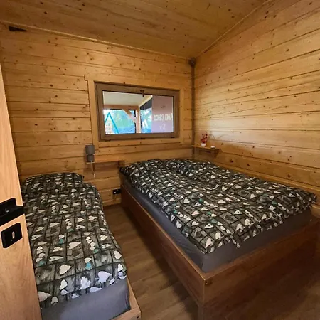 Domki- 4 Z Jacuzzi I Sauna Ferienhaus